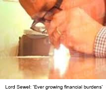 Lord Sewel snorts cocaine 6